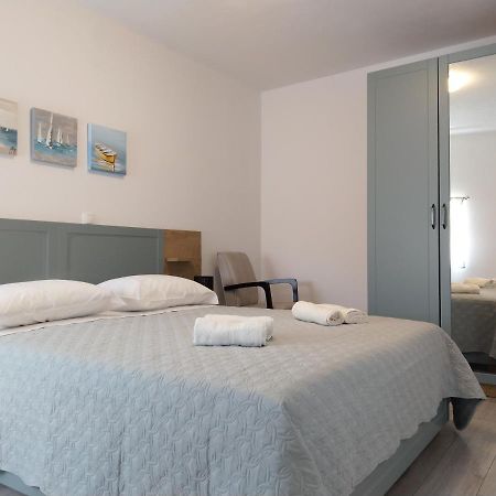 Apartman Catarina Vrsar Exterior foto