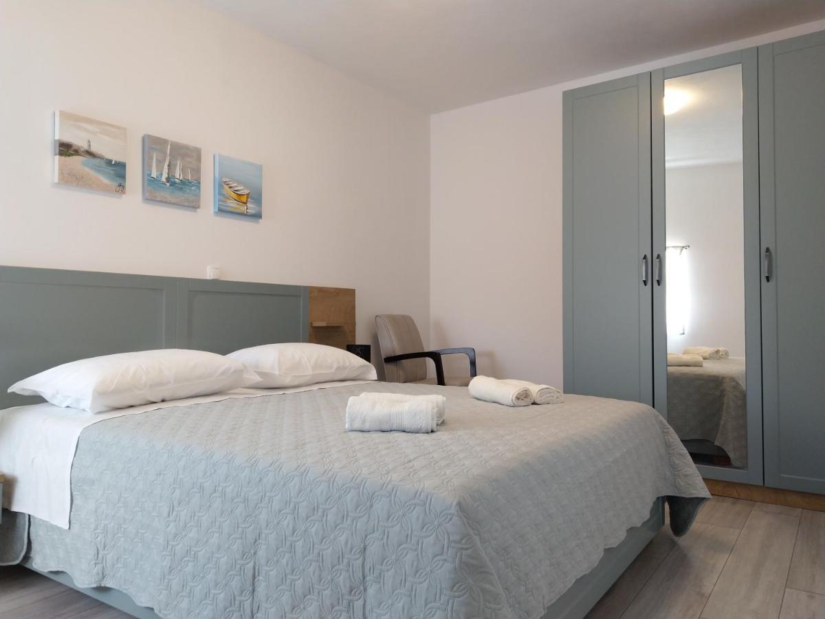 Apartman Catarina Vrsar Exterior foto